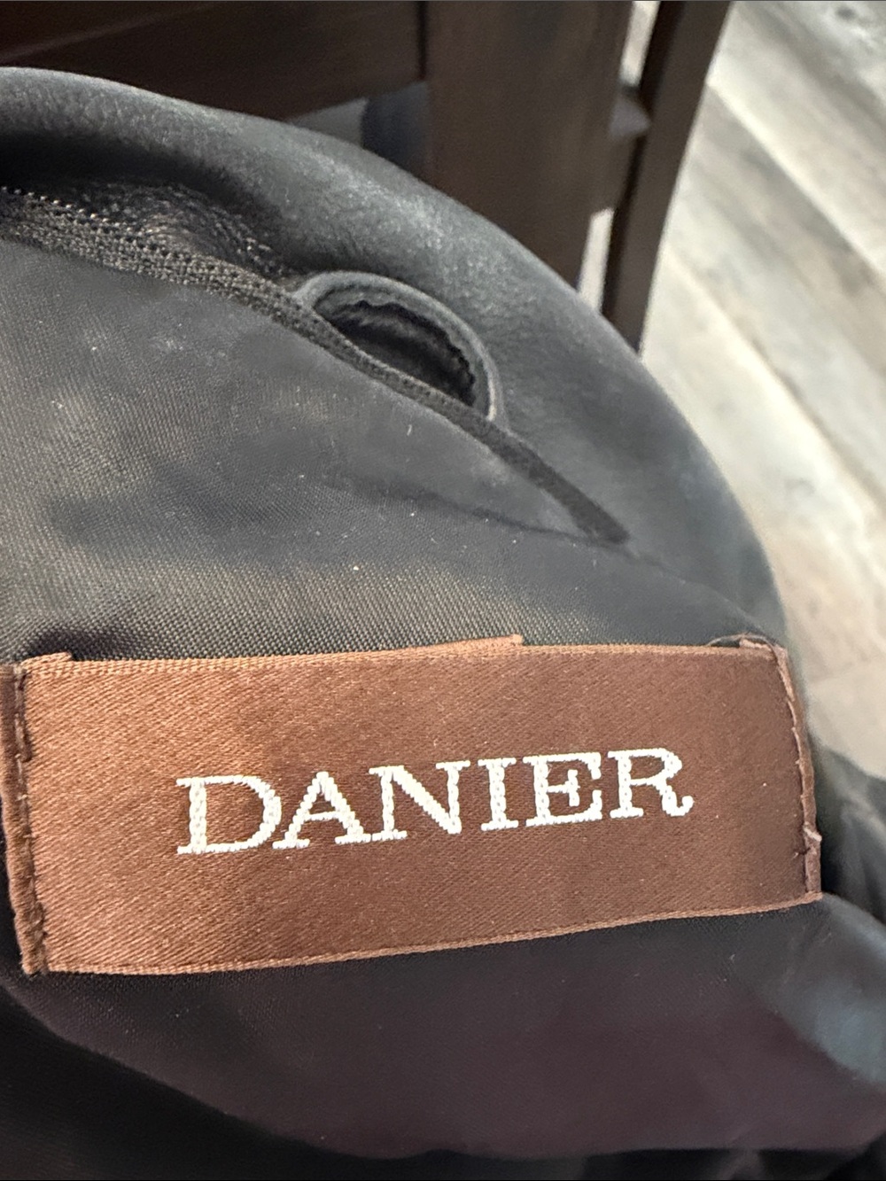 Danier Black Leather Bomber Jacket - Picture 3 of 6